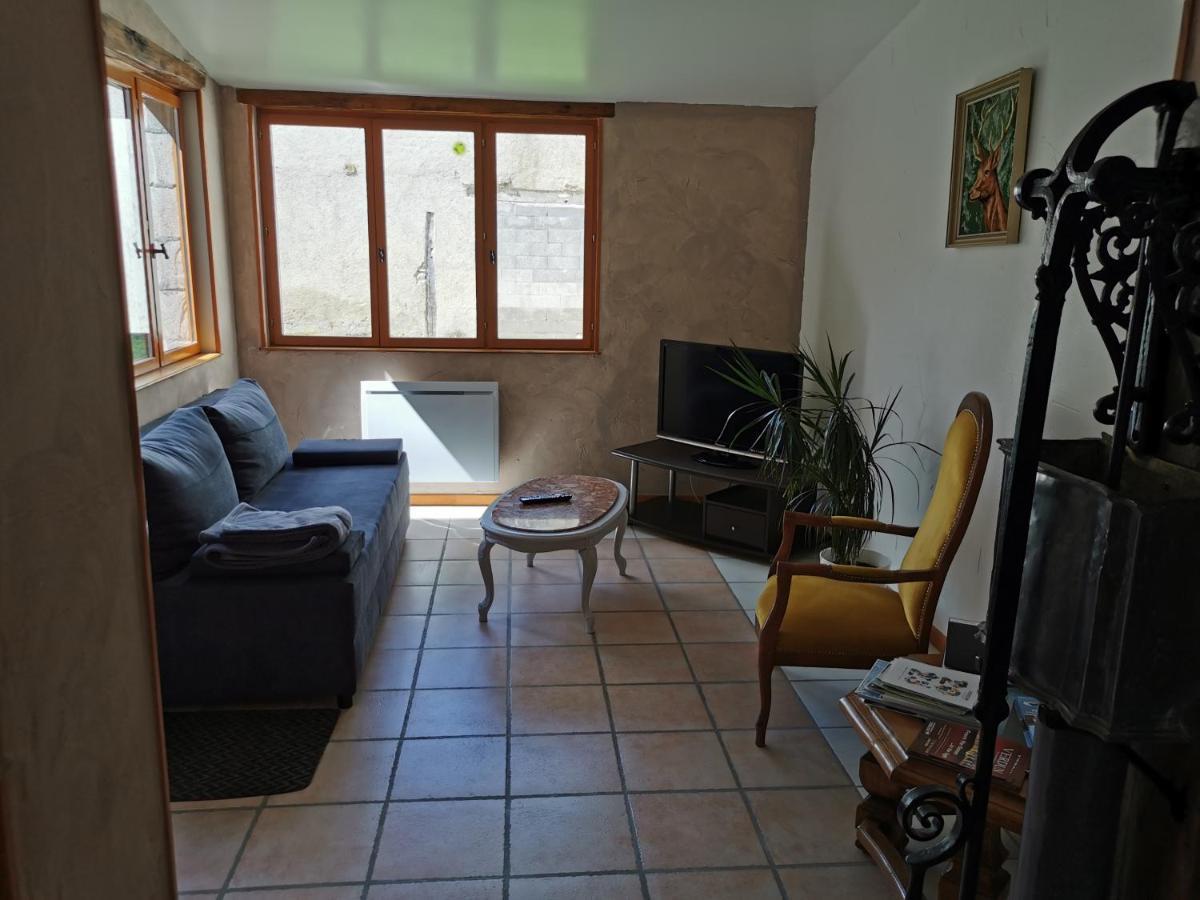 Le Vieux Chene Apartment Parois Exterior photo